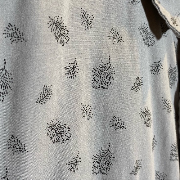 Free Planet men's size Large Cotton button up blue gray short roll sleeve - Picture 8 of 8